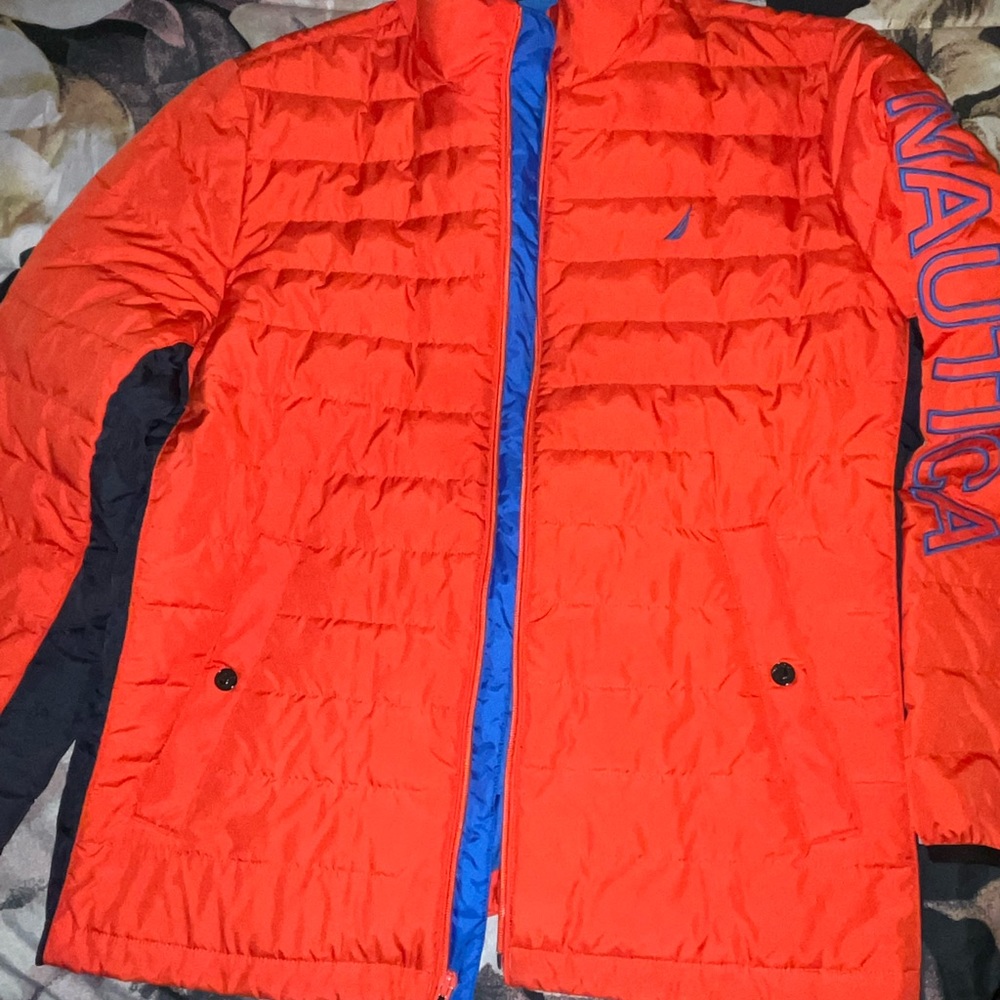 Nautica Mens Light weight puffer jacket. Size Medium.